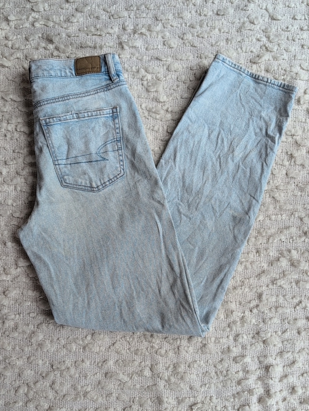 AE 4L Super High Rise Baggy Straight 4 Long Strigid Denim Light Wash Slouchy